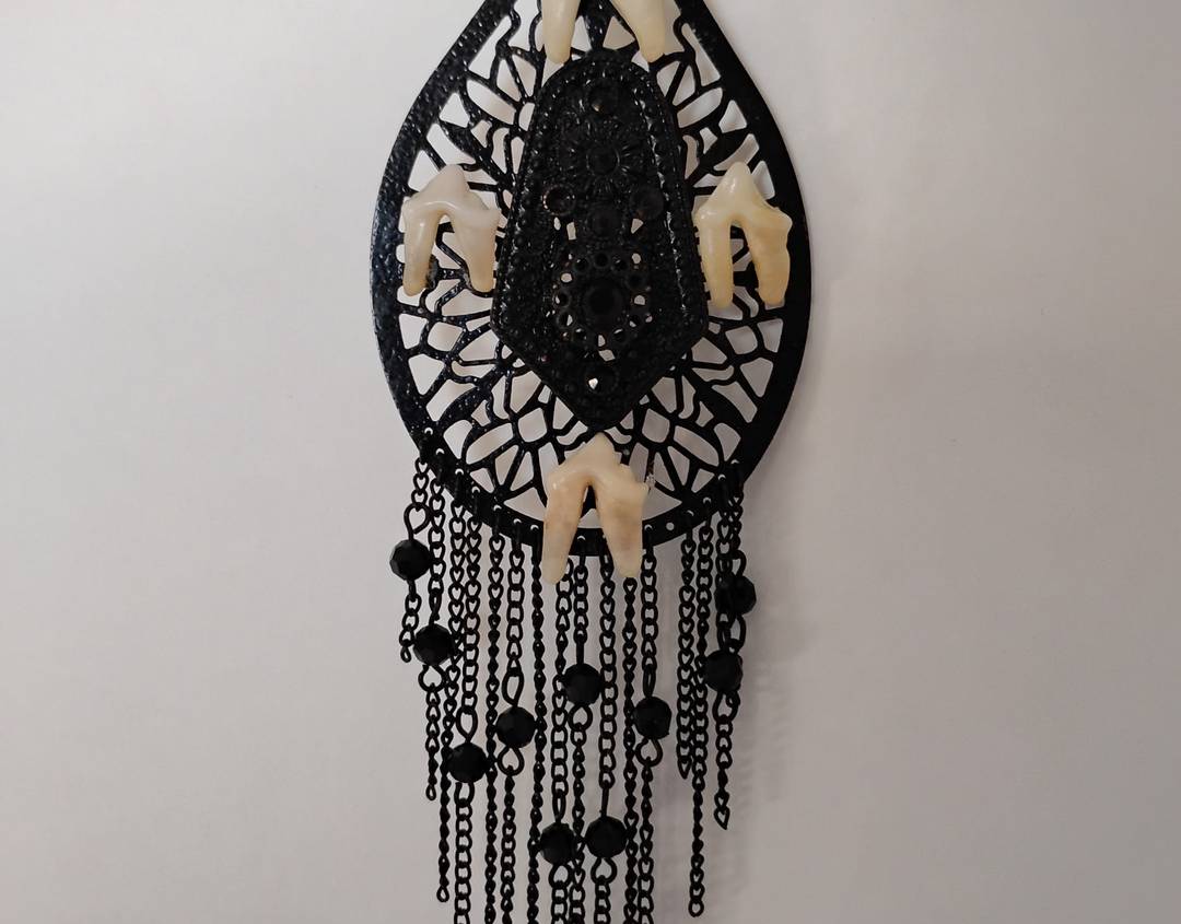 Collier au 4 dents